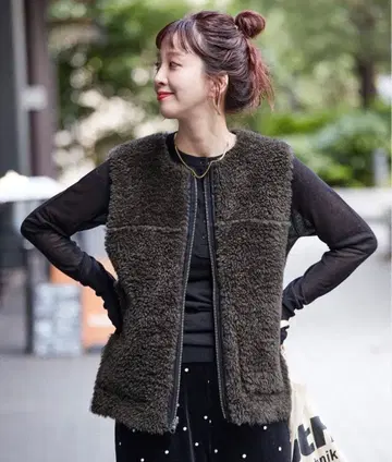 베이세스톡 신상 완판 무스탕 라이크 리버서블 베스트