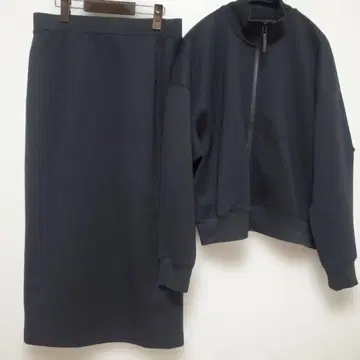 UNIQLO 맨투맨 셋업