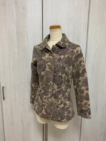 꽃무늬 테일러드 자켓