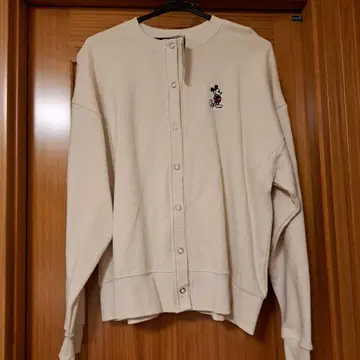 사만사 모스모스 미키마우스 자수 속기모 긴팔 가디건 아이보리 새상품