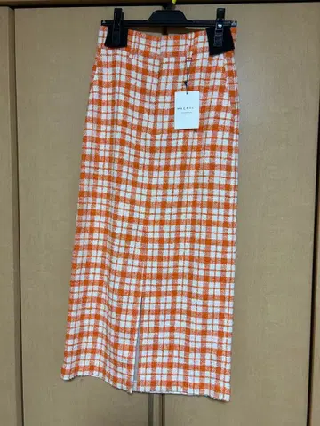 투모로우랜드 MACPHEE 팬시 체크 트위드 I 라인 롱 스커트