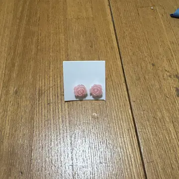 핑크 장미 모티브 귀걸이