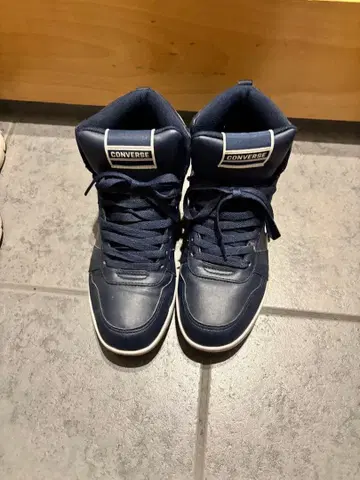 CONVERSE 네이비 하이컷 스니커즈