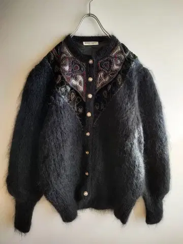 블랙 니트 자켓 모헤어 비쥬 버튼 비즈 자수 빈티지 장식