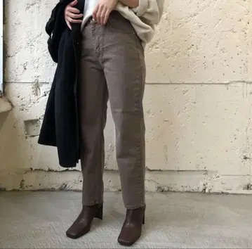 [미사용 새상품] 스트레이트 데님 브라운 M 사이즈 한국