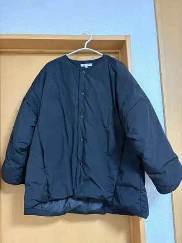 MOUSSY 블랙 다운 자켓