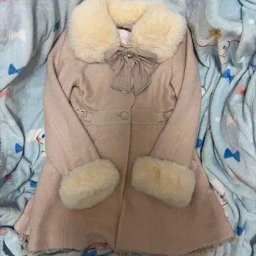 리즈리사 핑크 A라인 코트