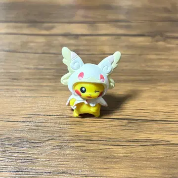 [ 포켓몬 피규어 ] 메가타분네의 판초를 입은 피카츄(정품)