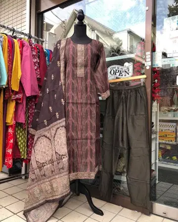 브라운 자수 롱 원피스