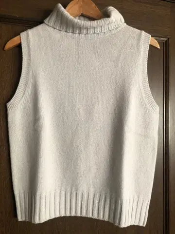 마가렛호웰 롤넥 베스트