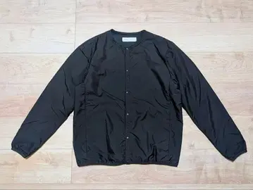 UNIVERSAL PRODUCTS 이너 다운 1LDK 블랙