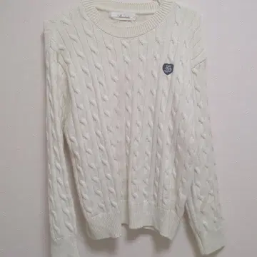 아이보리 케이블 니트 스웨터 긴팔