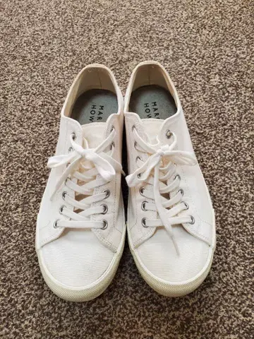 희귀 마가렛 하우엘 SPINGLE MOVE 콜라보 화이트 스니커즈