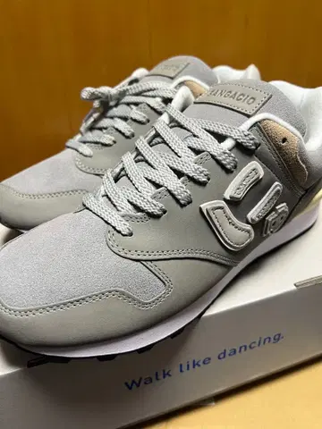 한정판 SANGACIO 그레이 스니커즈 26cm