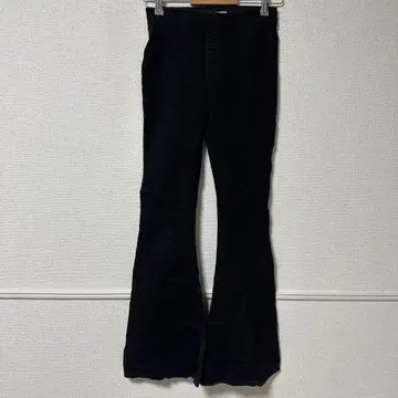 FOREVER 21 블랙 부츠컷 데님