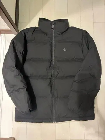 Calvin Klein Jeans 다운 자켓