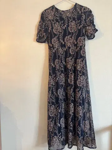 kaene 배색 레이스 에이프런 원피스 네이비