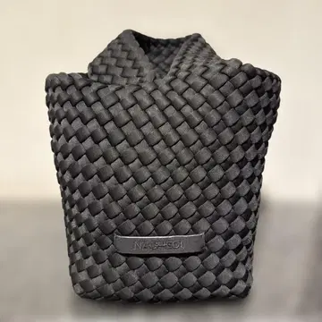 NAGHEDI 나게디 블랙 핸드백