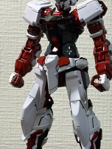 건담 아스트레이 레드 프레임 MG 페인팅 제품