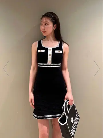 릴리 브라운 마리콰 콜라보 슬리브리스 원피스