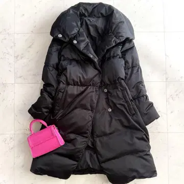 새상품급 띠어리 다운 90% 롱 기장 볼륨 롱 코트 블랙