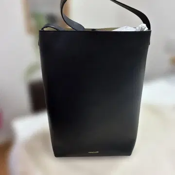 Deuxieme Classe FRENZLAUER 프란츠로어 MAMI