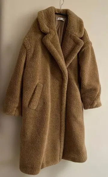 미스J 테디베어풍 코트 사이즈 38