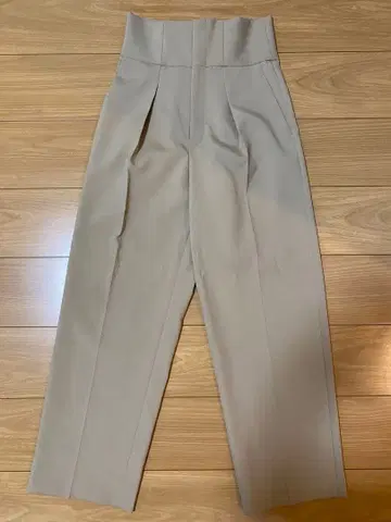 미사용 새상품 FRAY.ID 하이웨스트 팬츠 *밑단 기장 수선 있음