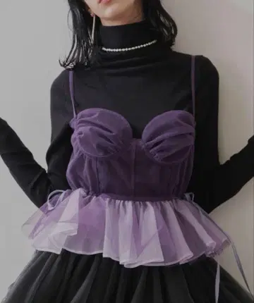 퍼플 프릴 뷔스티에