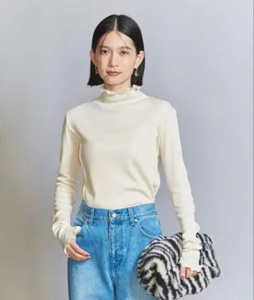 BEAUTY&YOUTH 멜로우 스티치 터틀넥 티셔츠