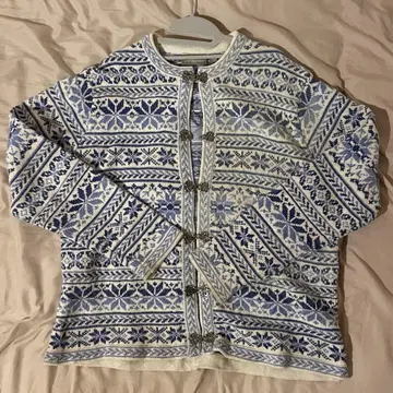 노르딕 무늬 긴팔 가디건 금장 장식 빈티지 구제 의류 니트