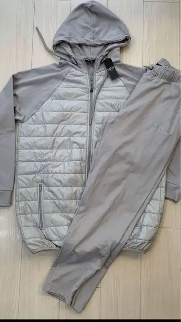 미사용 새상품 boohoo man 부후 트랙 수트