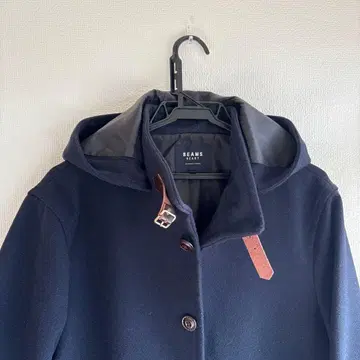 BEAMS 네이비 후드 스탠드 카라 코트