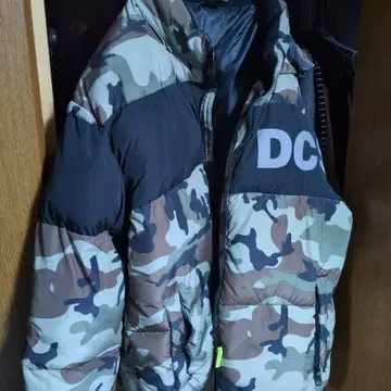 DC 카모 패턴 다운 자켓 XL