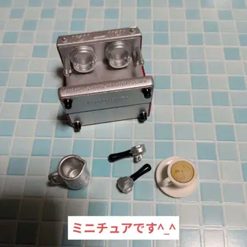 리멘트 스누피 에스프레소 머신 결품 있습니다.