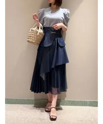 스나이델 SNIDEL 비트 플리츠 스위칭 스커트 (택 포함)