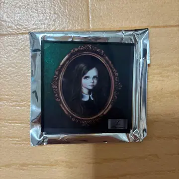 Acid Black Cherry 랜덤 아크릴 마그넷 L