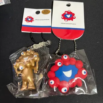 미야쿠미야쿠 입체 PVC 볼체인 골드 컬러 2세트