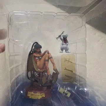 이상한 바다의 나디아 피규어