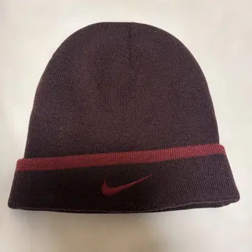 NIKE 와인 레드 보르도 비니 니트 모자