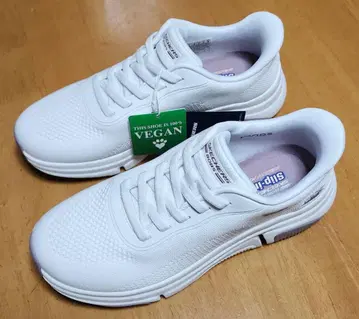 스케쳐스 여성용 스니커즈 24