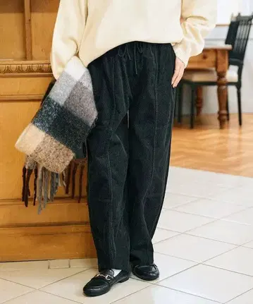 [ FREAK'S STORE ] 코듀로이 벌룬 팬츠/커브 팬츠 블랙