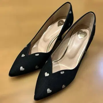 새상품급 DIANA 하트 무늬 펌프스 하이힐 블랙 24.5cm