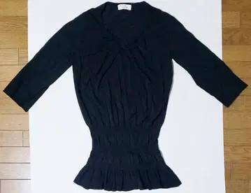 비아지오 블루 Viaggio Blu 블랙 V 개더 니트소