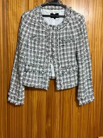 노카라 트위드 자켓 화이트 블랙