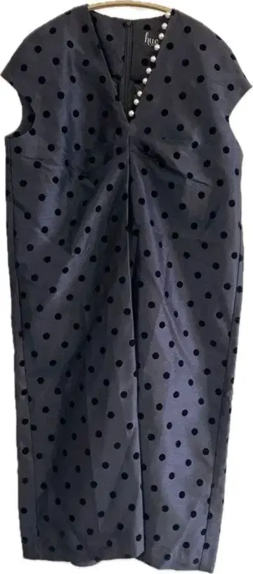 [ 컨디션 최상 ] hue day to evening 도트 V넥 원피스