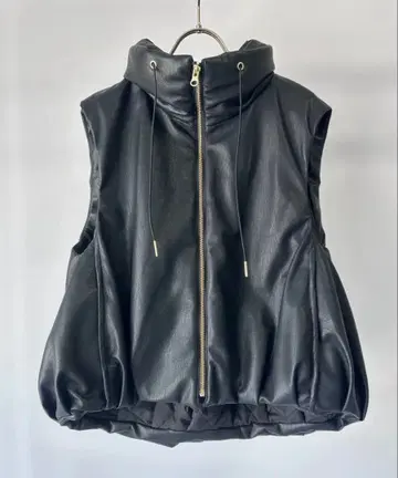 [ 미사용 새상품 ] MARGAUX VINTAGE 가죽 베스트