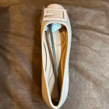 베이지 플랫슈즈 박스 포함