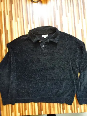 Giorgio Armani 블랙 니트 스웨터 M 사이즈