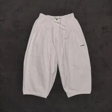 PERUSHU 화이트 와이드 벌룬 팬츠